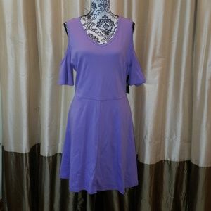 Cold shoulder v-neck dress